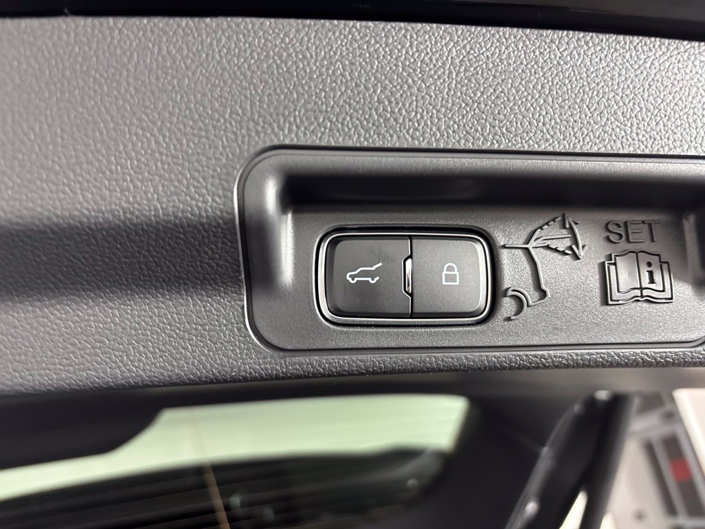 Used 2026 Ford Explorer Tremor w/ Tremor Ultimate Package AWD/4WD image 12