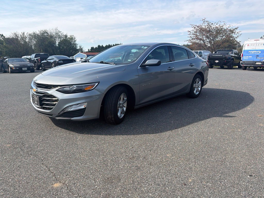 Used 2023 Chevrolet Malibu LT FWD image 3