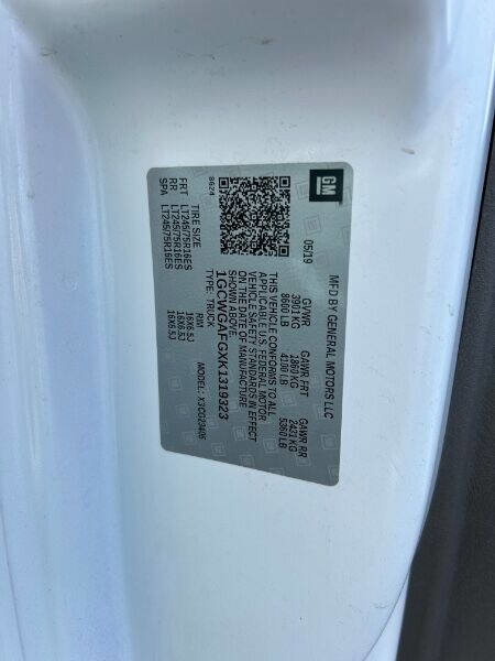 Used 2019 Chevrolet Express 2500 w/ Driver Convenience Package image 17