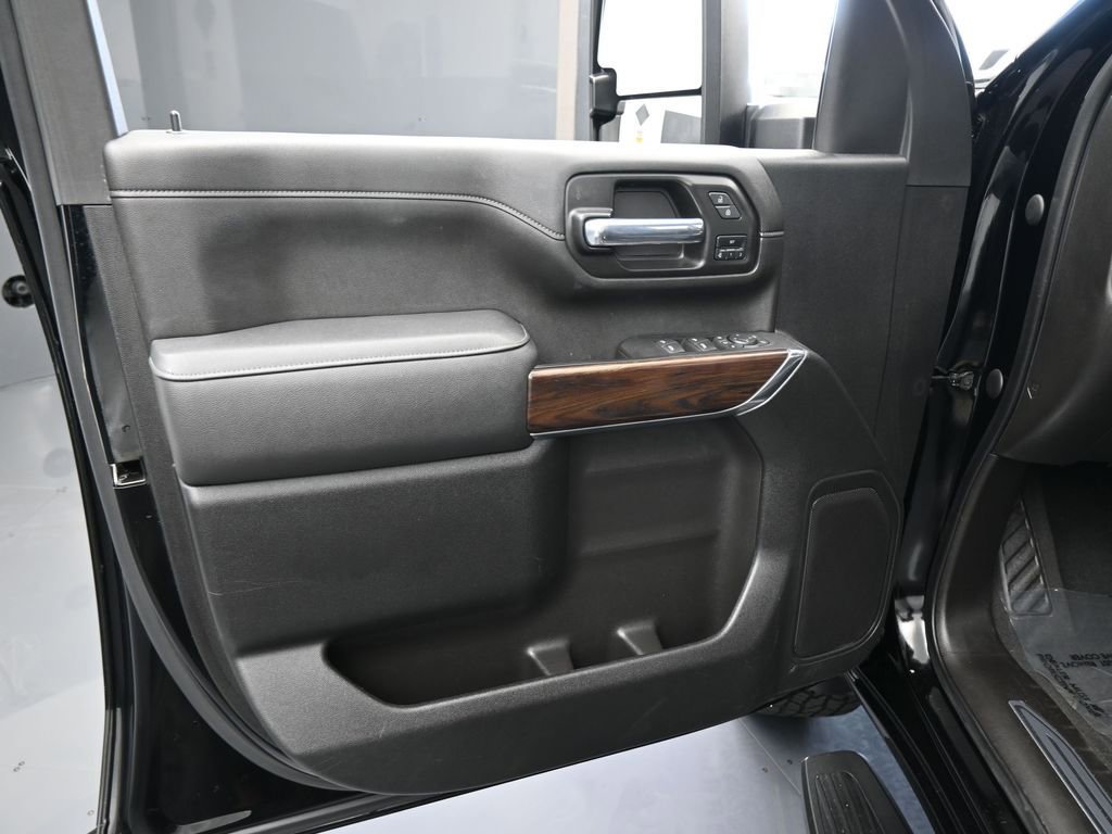 Used 2021 GMC Sierra 2500 SLT image 16