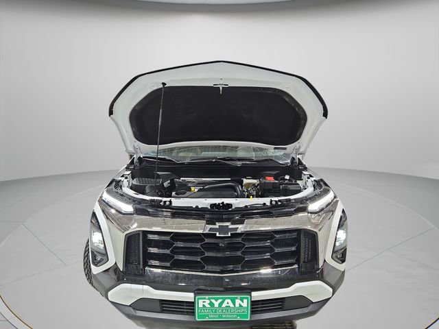 Used 2025 Chevrolet Equinox ACTIV w/ Safety and Technology Package image 36