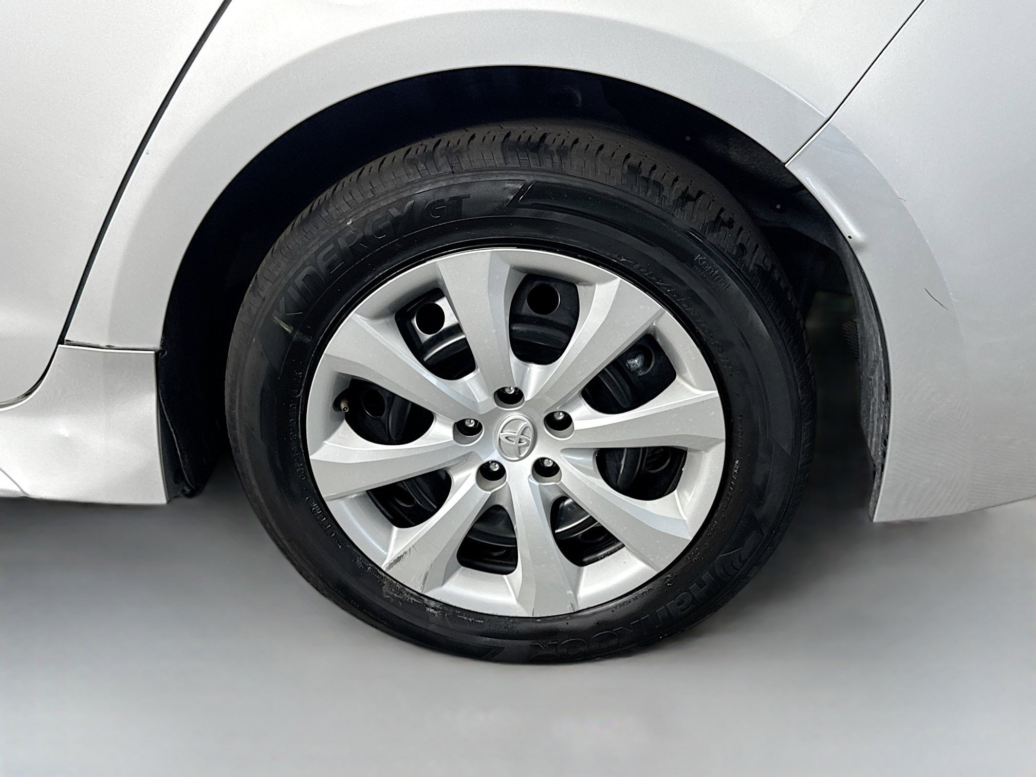 Used 2024 Toyota Corolla LE image 36