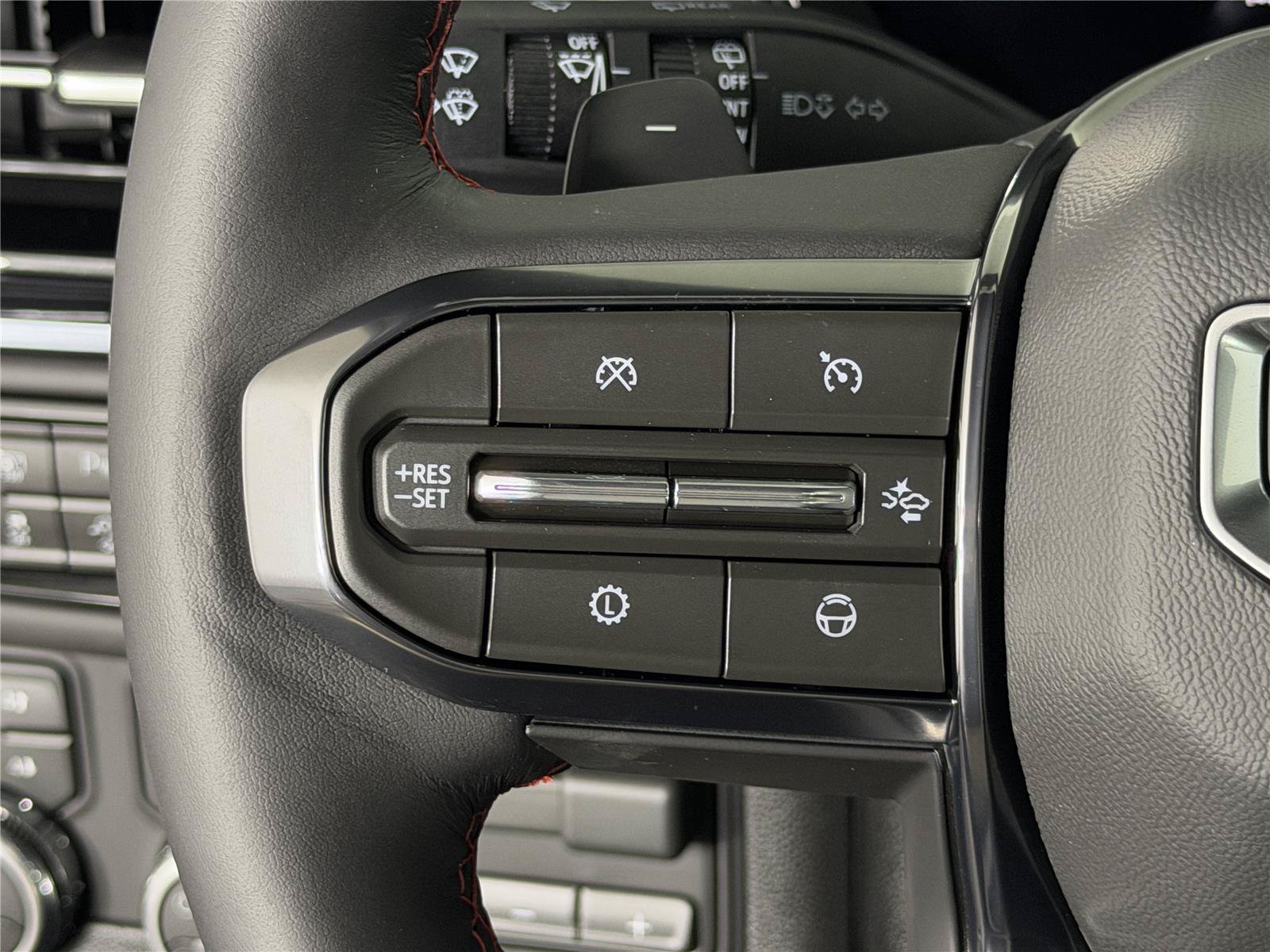 New 2026 GMC Yukon AT4 Ultimate AWD/4WD image 30