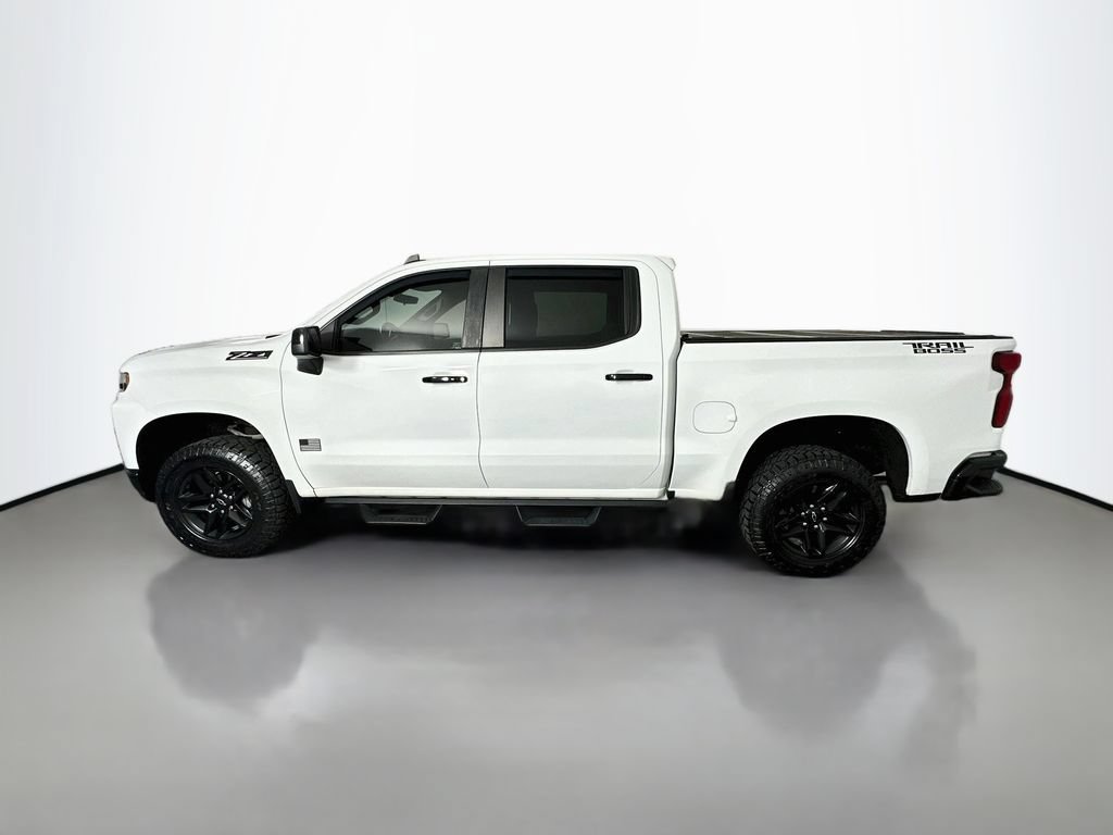 Used 2021 Chevrolet Silverado 1500 LT Trail Boss w/ Bed Protection Package AWD/4WD image 4