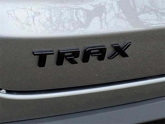 Used 2025 Chevrolet Trax LT w/ Driver Confidence Package image 30