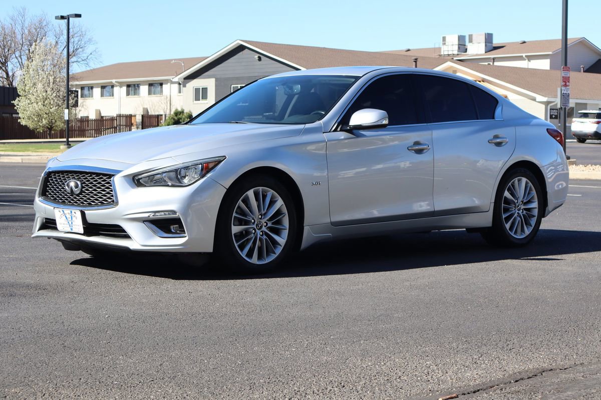 Used 2018 INFINITI Q50 Luxe w/ Essential Package (3.0T Luxe) image 11