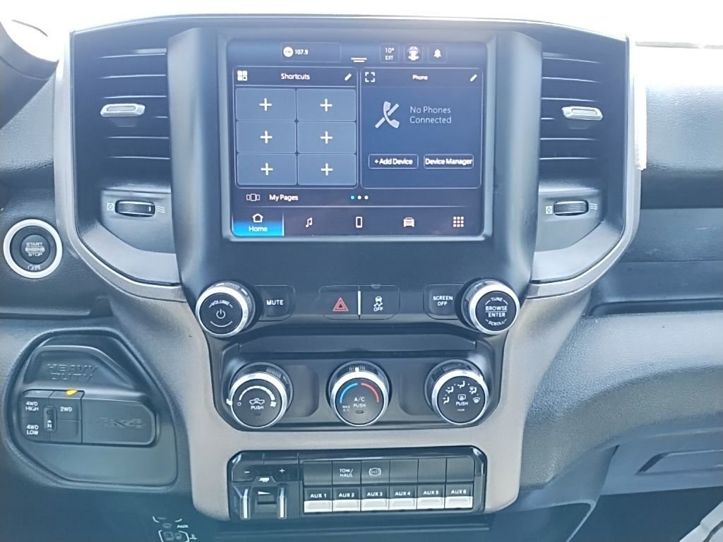 Used 2022 RAM 3500 Tradesman w/ Chrome Appearance Group AWD/4WD image 21