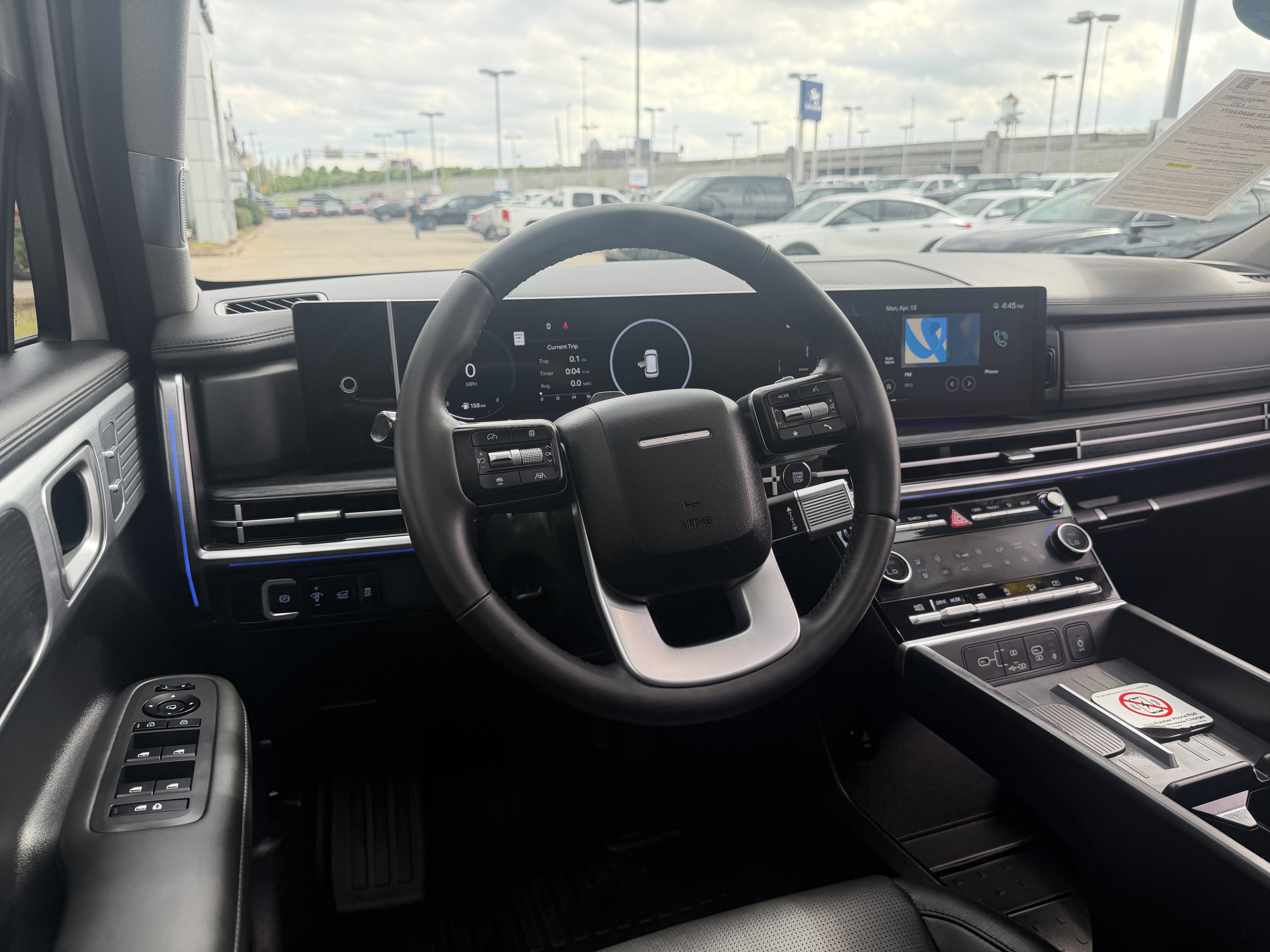 Used 2025 Hyundai Santa Fe Limited AWD/4WD image 29