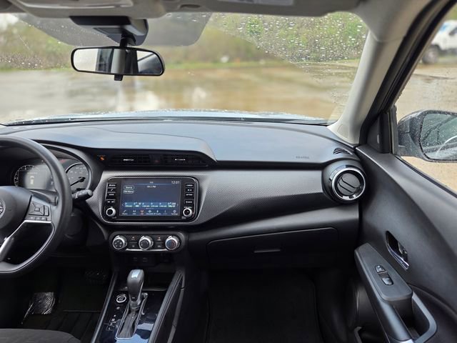 Used 2023 Nissan Kicks SV image 18