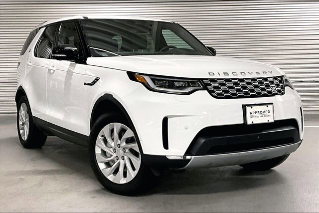 Certified 2025 Land Rover Discovery S image 12