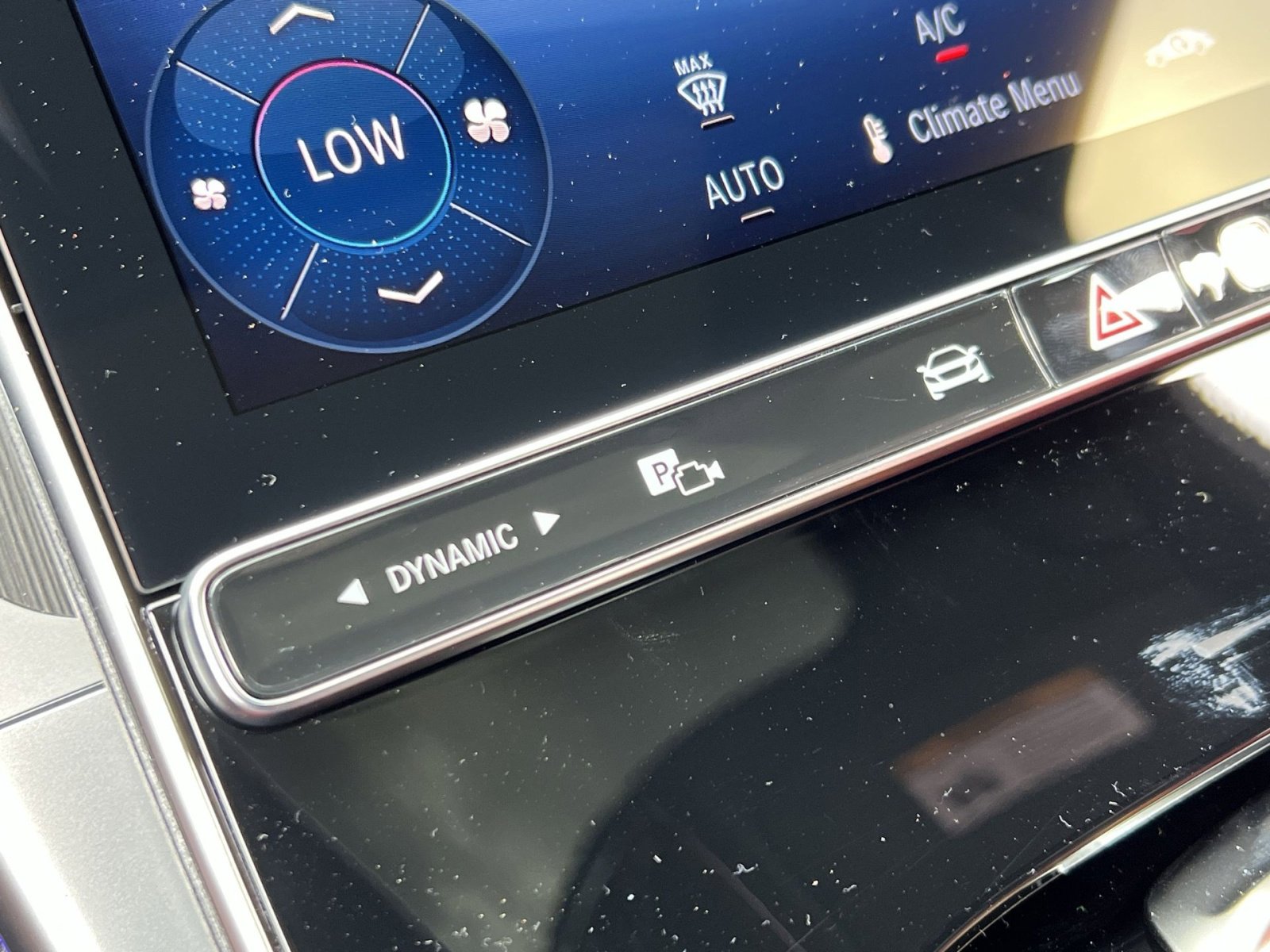 New 2025 Mercedes-Benz C 300 4MATIC Sedan image 32