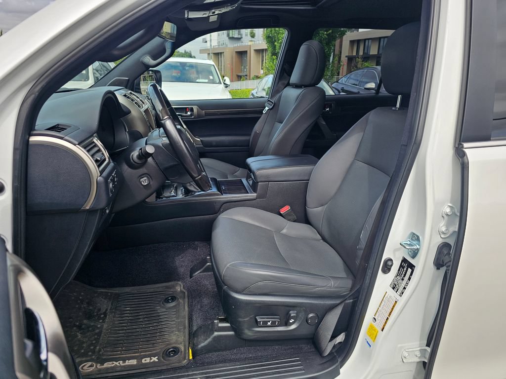 Used 2021 Lexus GX 460 Premium w/ Premium Package AWD/4WD image 21