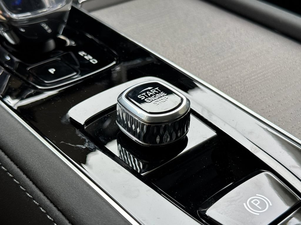 New 2026 Volvo XC90 T8 Ultra w/ Lounge Package AWD/4WD image 23