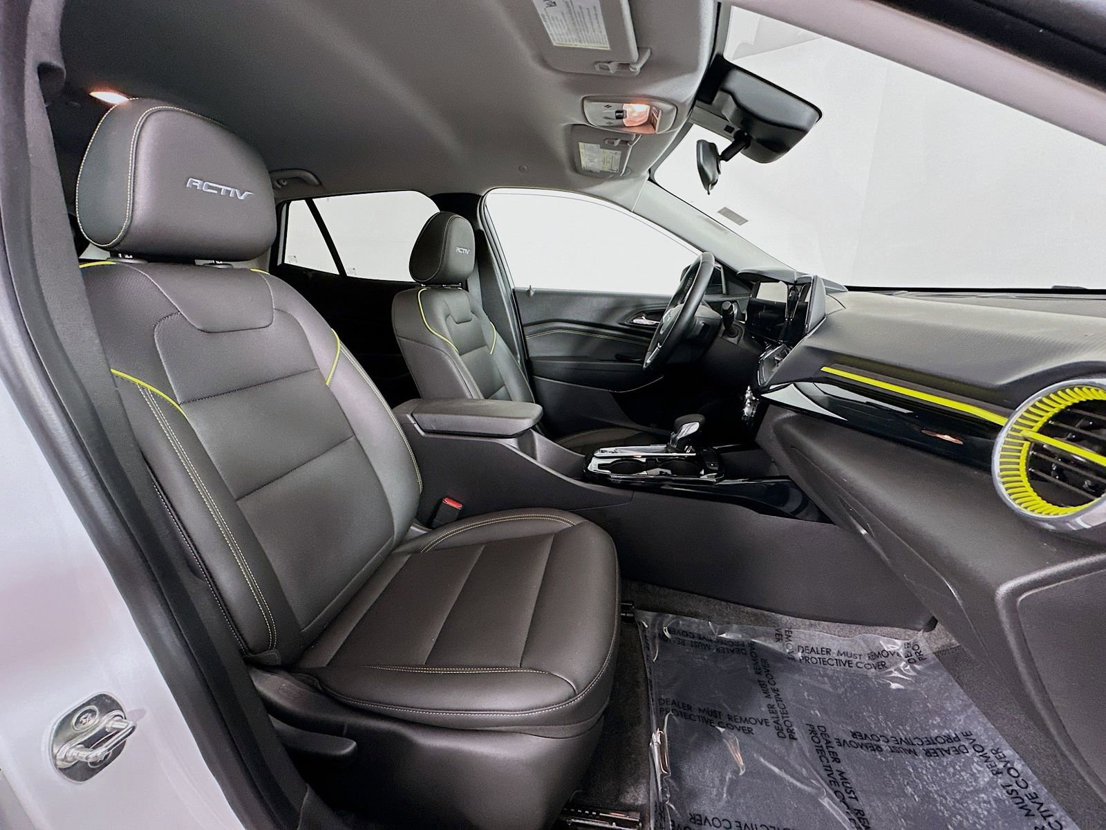 Used 2024 Chevrolet Trax ACTIV w/ Driver Confidence Package image 27