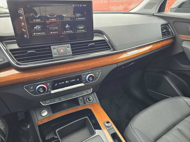 Used 2023 Audi Q5 2.0T Premium Plus w/ Premium Plus Package AWD/4WD image 27