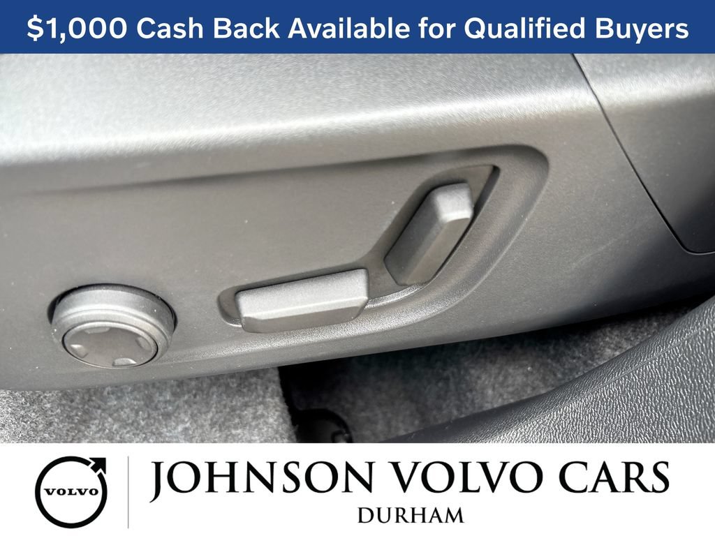 New 2026 Volvo XC40 B5 Core w/ Climate Package AWD/4WD image 14