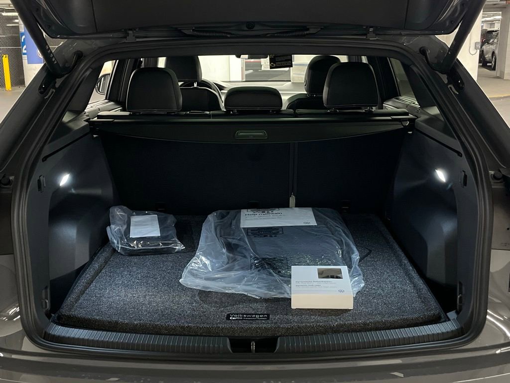 New 2026 Volkswagen Atlas Cross Sport SE image 38