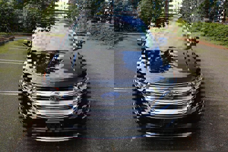 Used 2016 Ford Edge Titanium image 11