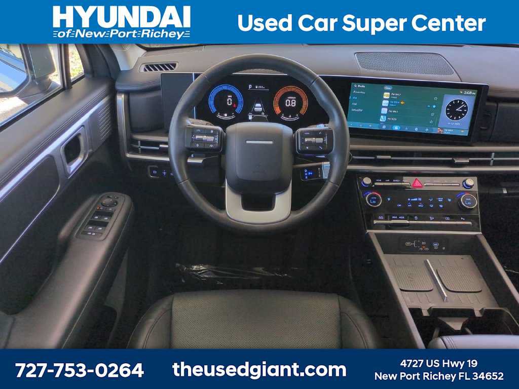 Used 2025 Hyundai Santa Fe SEL FWD image 19