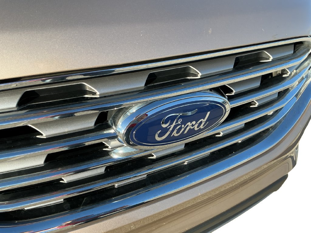 Used 2020 Ford Edge SEL w/ Convenience Package FWD image 11
