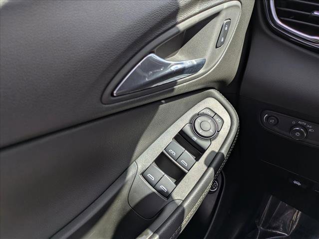 Used 2023 Buick Encore GX Select w/ Sport Touring Package image 18