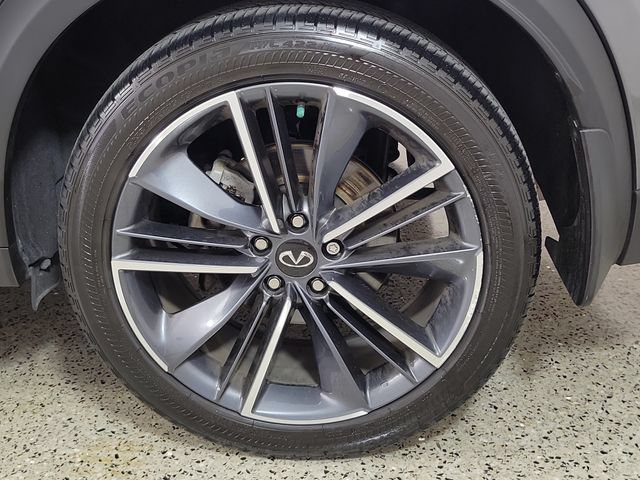 Certified 2025 INFINITI QX55 Luxe w/ Cargo Package AWD/4WD image 9