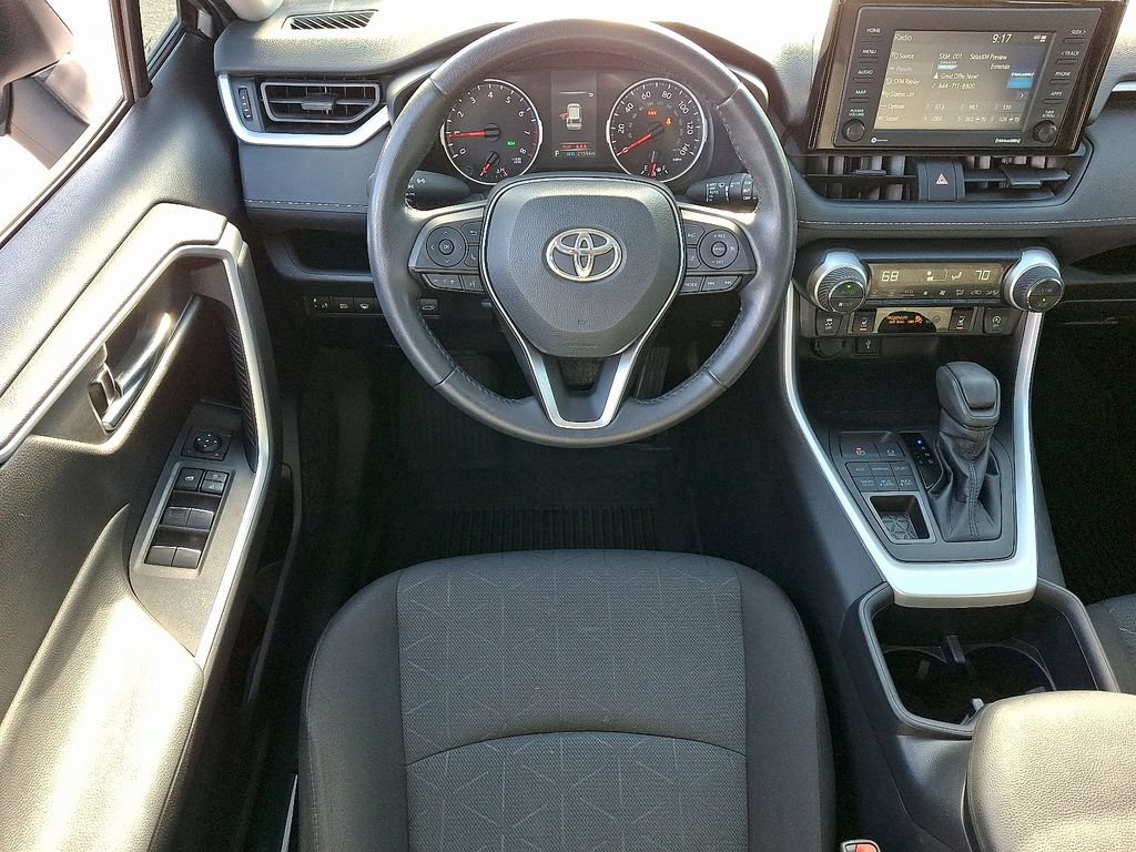 Used 2022 Toyota RAV4 XLE w/ Convenience Package AWD/4WD image 14