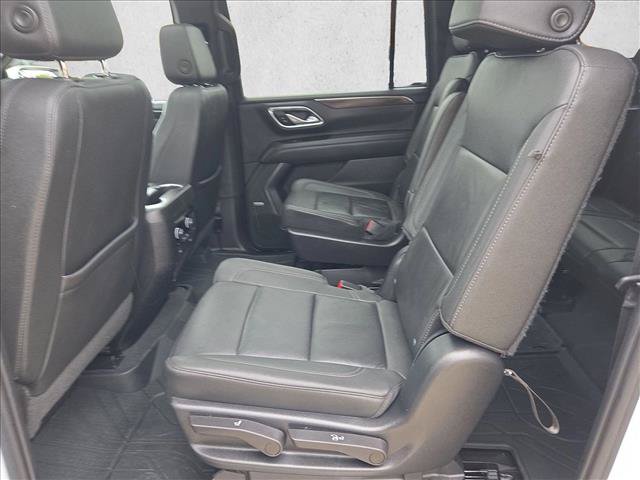 Used 2022 Chevrolet Suburban LT w/ LT Signature Package AWD/4WD image 21