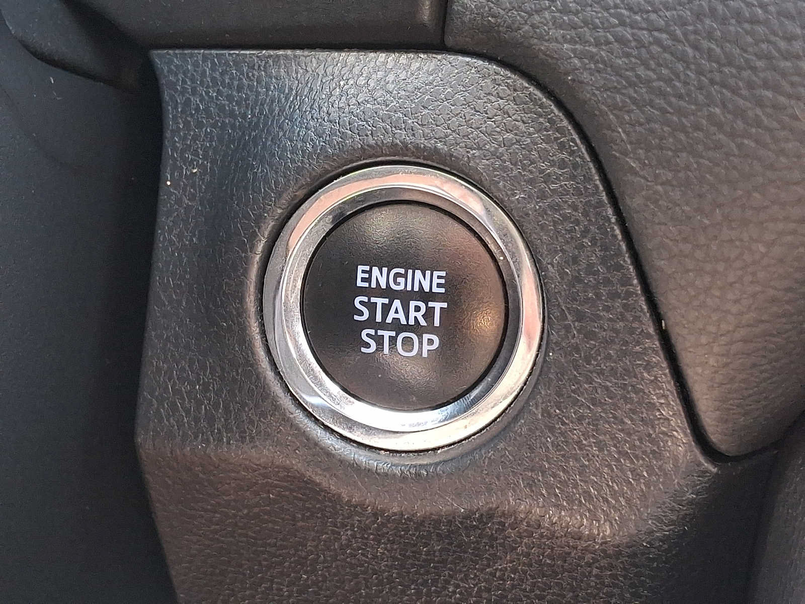 Used 2019 Toyota RAV4 XLE w/ All Weather Liner Package AWD/4WD image 22