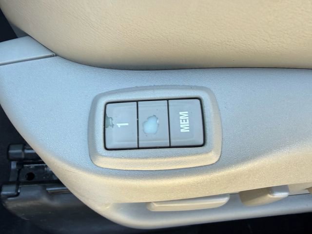 Used 2015 Cadillac SRX Performance w/ Driver Awareness Package image 19