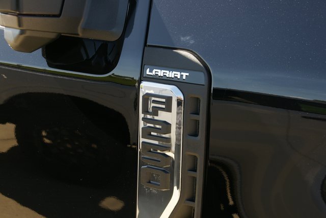 New 2026 Ford F250 Lariat image 10