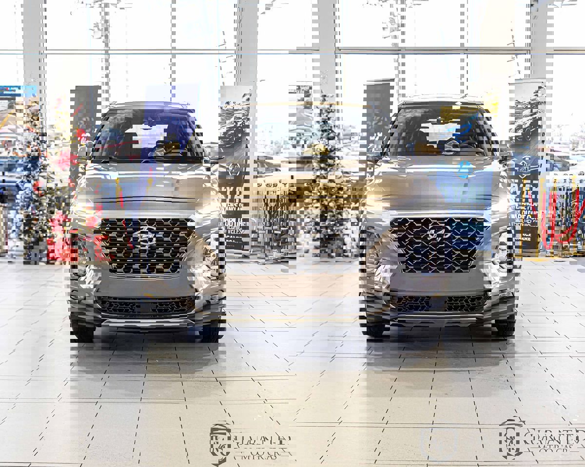 Used 2020 Hyundai Santa Fe SEL image 2