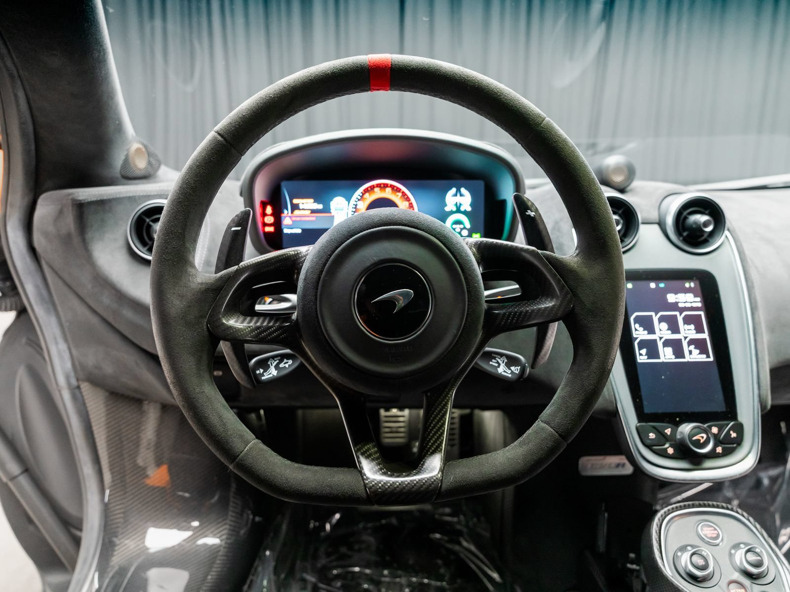 Used 2020 McLaren 620R RWD image 47
