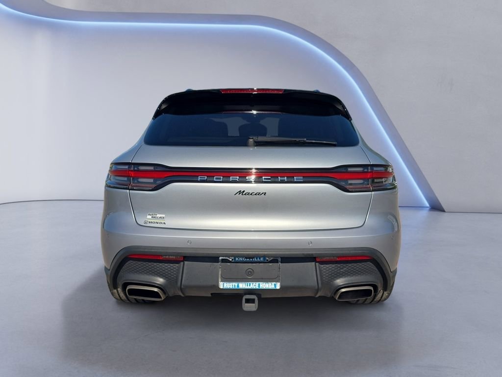 Used 2024 Porsche Macan AWD/4WD image 4
