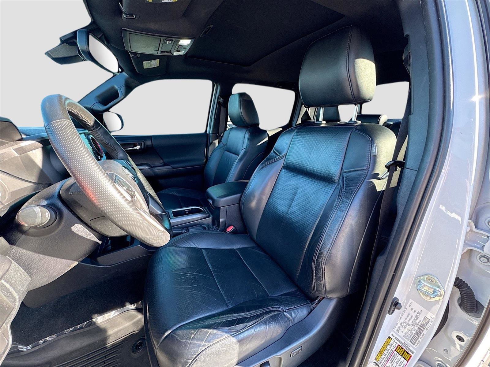 Used 2021 Toyota Tacoma TRD Sport w/ TRD Premium Sport Package image 21