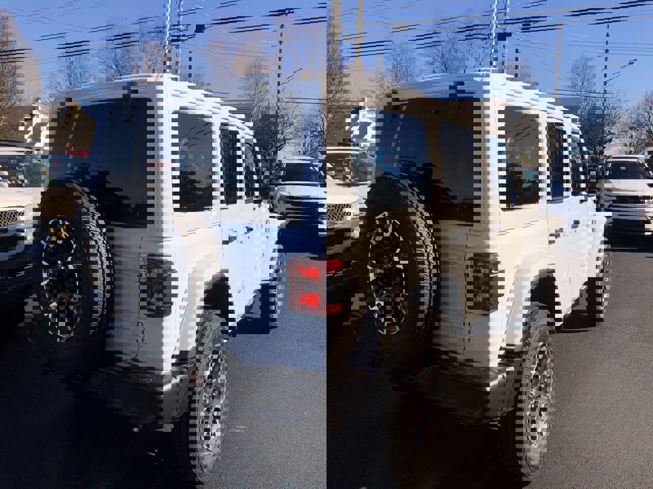 New 2026 Jeep Wrangler Sahara w/ Technology Group image 13