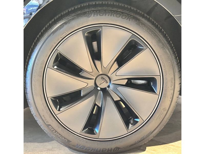 Used 2024 Tesla Model 3 Long Range image 11