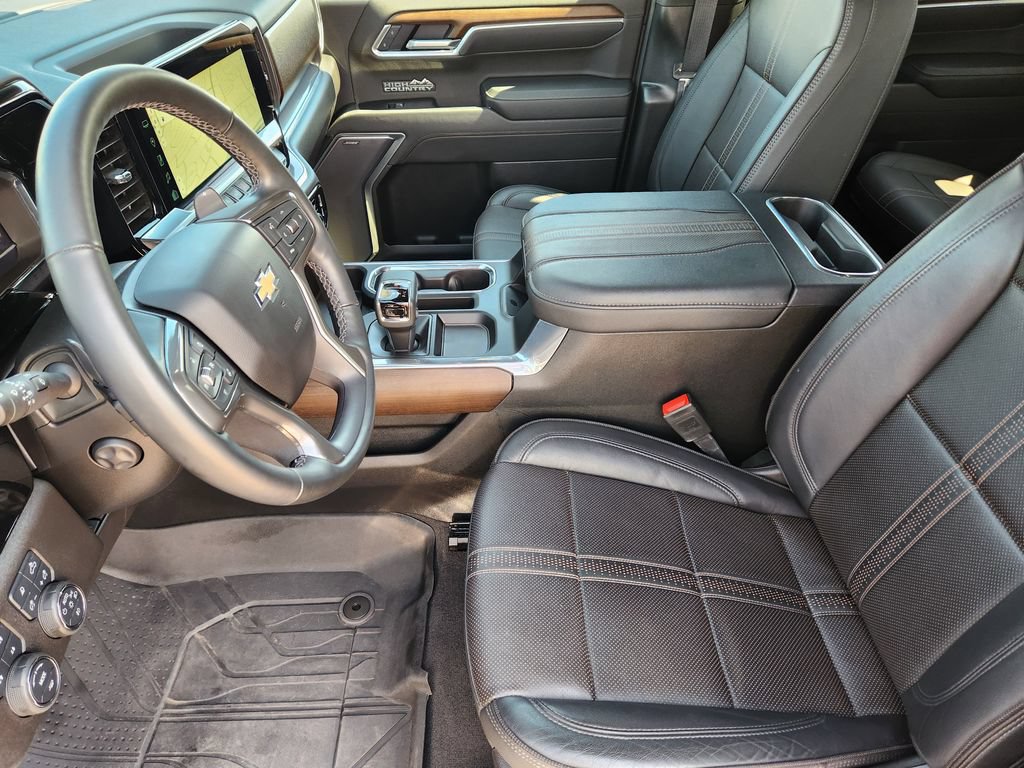 Certified 2025 Chevrolet Silverado 1500 High Country w/ High Country Premium Package AWD/4WD image 13