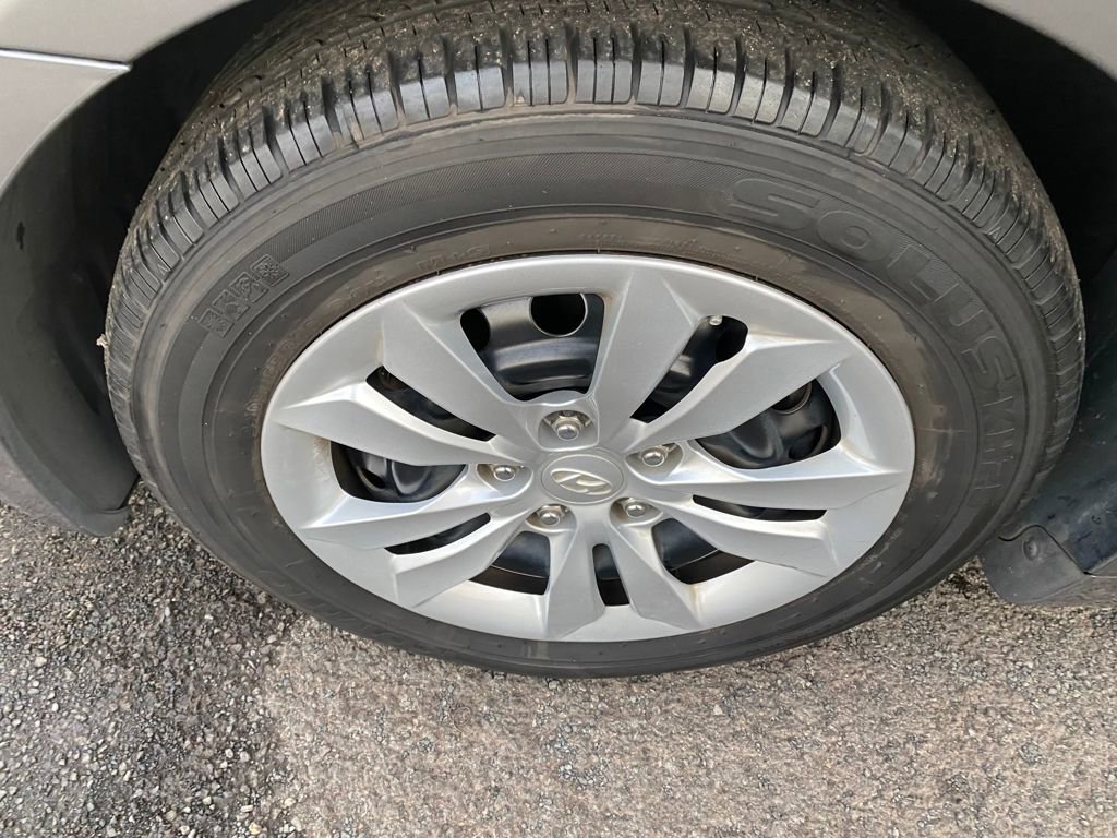 Used 2012 Hyundai Sonata GLS image 9