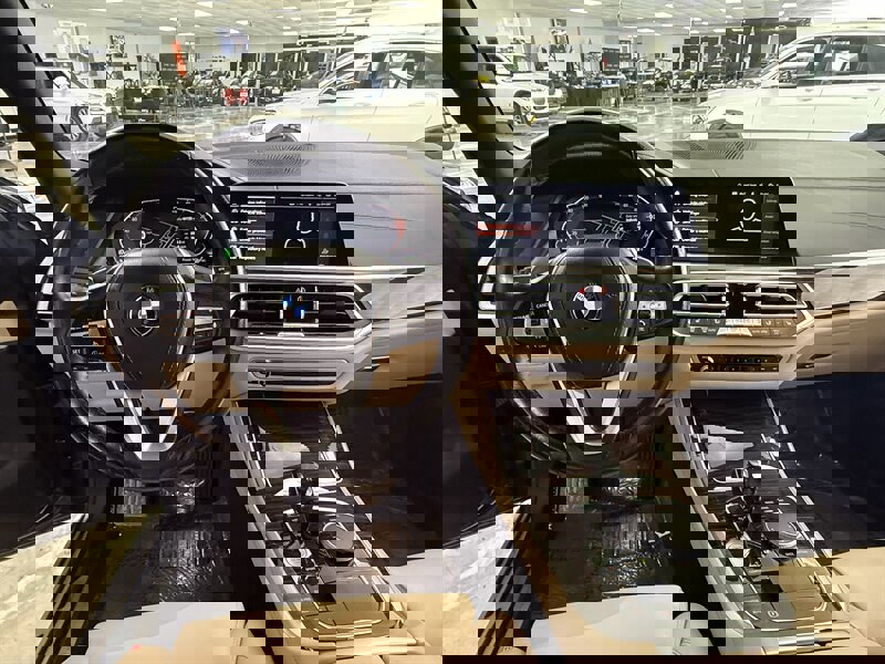 Used 2021 BMW X5 sDrive40i w/ Premium Package image 12