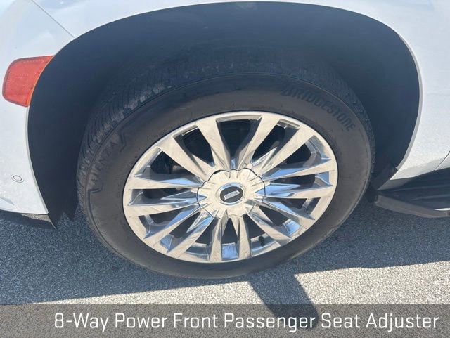 Used 2023 Cadillac Escalade Premium Luxury AWD/4WD image 29