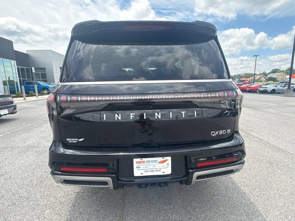 Used 2025 INFINITI QX80 Sensory AWD/4WD image 7