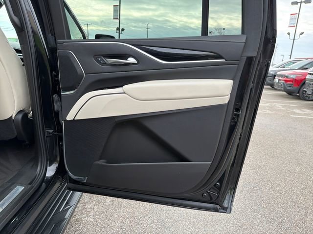 Used 2024 Cadillac Escalade ESV Sport image 32