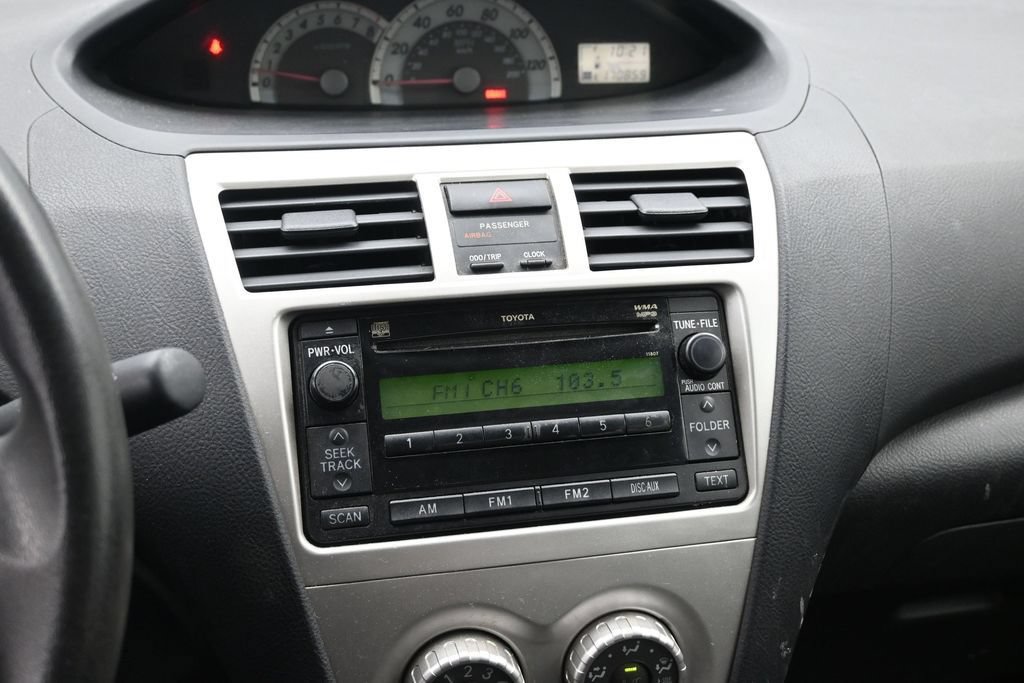 Used 2007 Toyota Yaris Sedan FWD image 11