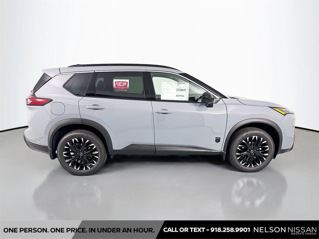 New 2026 Nissan Rogue Dark Armor FWD image 4