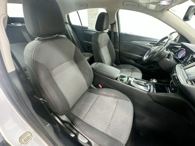 Used 2018 Buick Regal Preferred FWD image 25