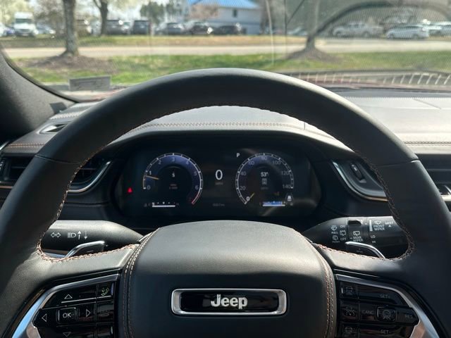 Used 2025 Jeep Grand Cherokee Summit w/ Adv Protech Group IV image 25