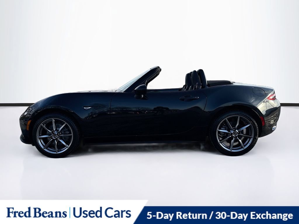 Used 2022 MAZDA MX-5 Miata Grand Touring w/ Weather Package image 32