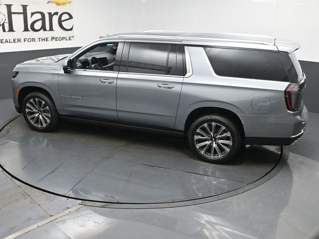 New 2026 Chevrolet Suburban High Country AWD/4WD image 21