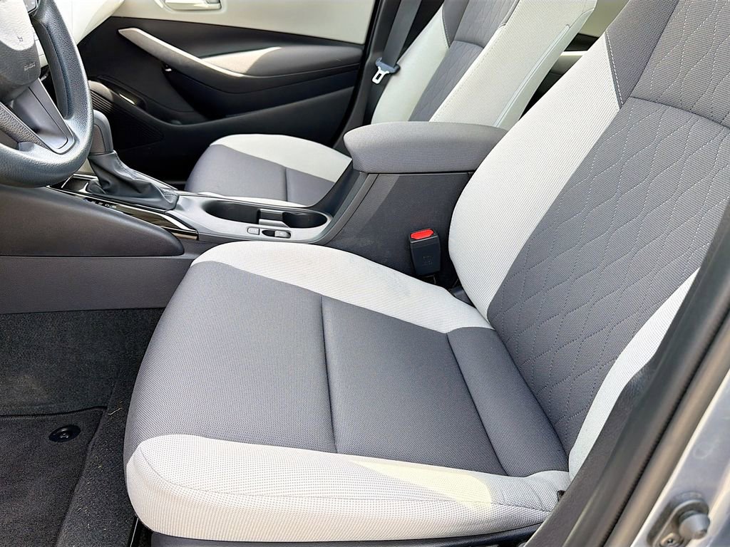 Used 2026 Toyota Corolla LE image 27